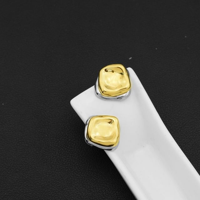 Juanitro-Two Tone Stud Earring