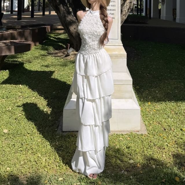 Juuri-Sleeveless Mock Neck Plain Tiered Cutout Back Panel Maxi A-Line Dress