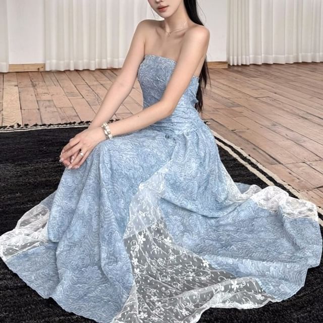 Juuri-Strapless Lace Maxi A-Line Dress