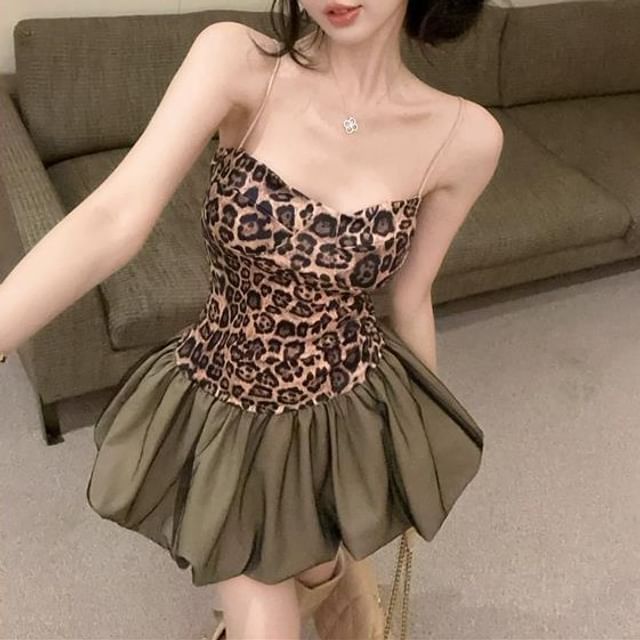 JVL-Spaghetti Strap Leopard Print Panel Bubble Hem Mini A-Line Dress