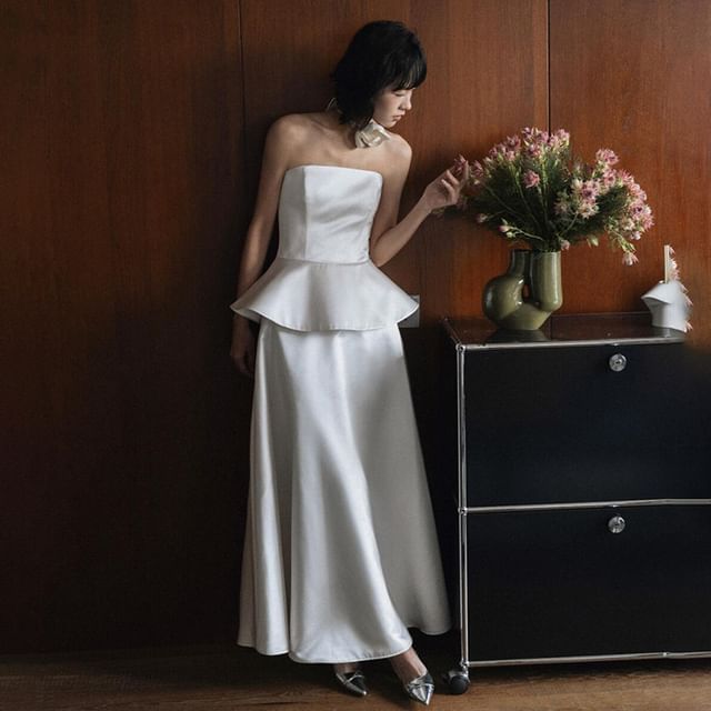JVL-Strapless Ruffle Plain A-Line Evening Gown