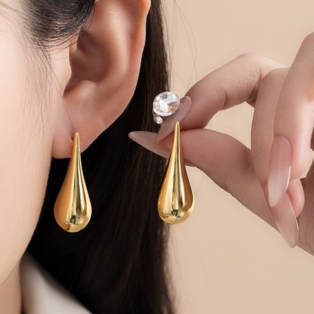 Kamuel-Droplet Stud Earring