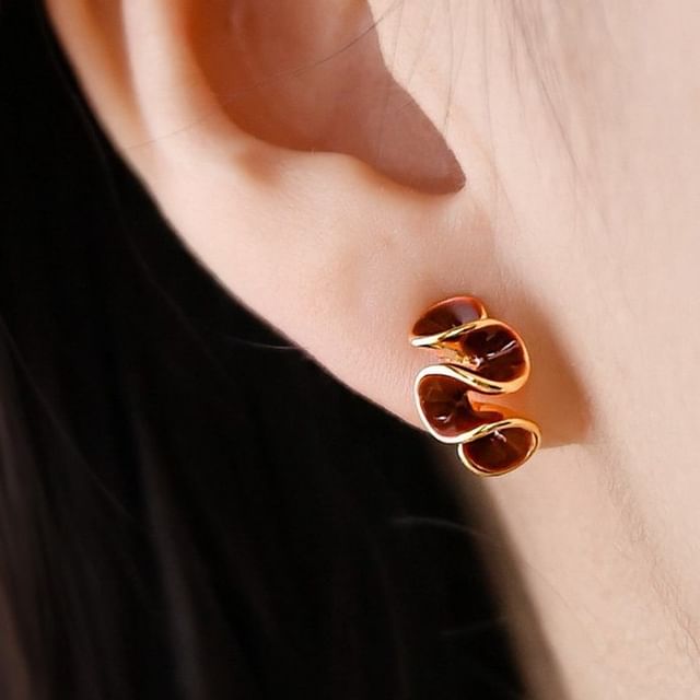 Kamuel-Ruffle Stud Earring