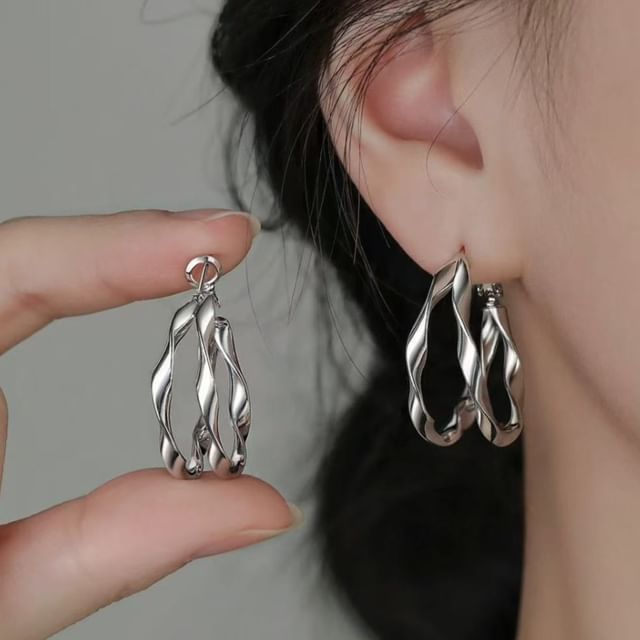 Kamuel-Twisted Hoop Drop Earring