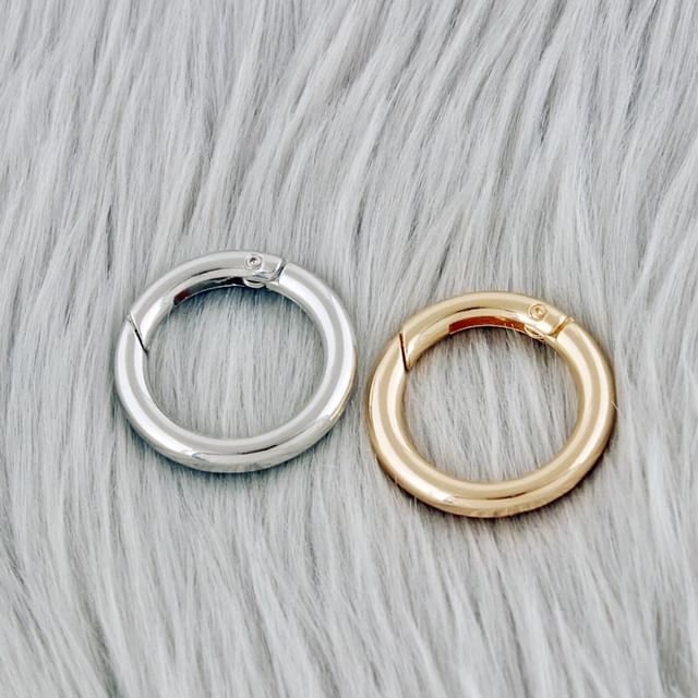 Karina Moon-Round Carabiner Keyring