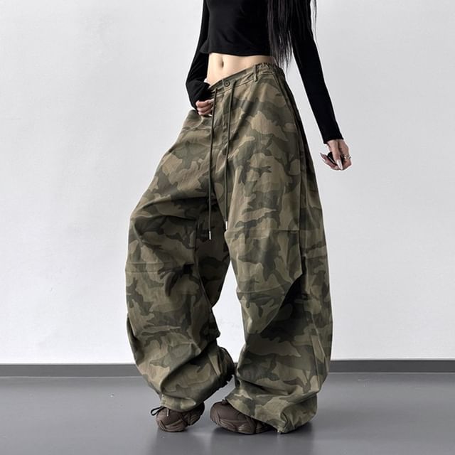Kenning-Drawstring Waist Camouflage Baggy Pants