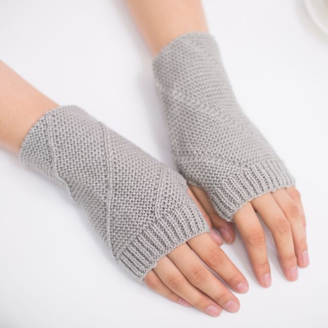 Kinoxslone-Plain Knit Fingerless Gloves