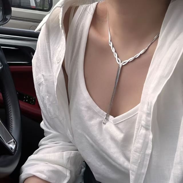 Kiren-Chained Lariat Necklace