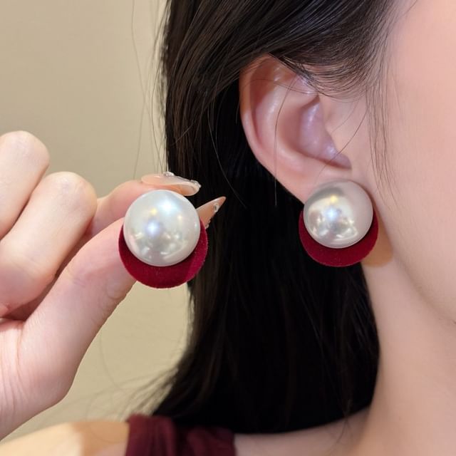 Kiren-Faux Pearl Stud Earring