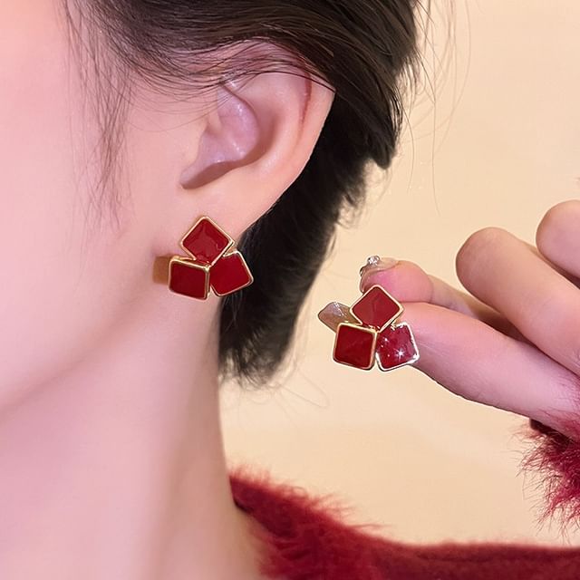 Kiren-Geometric Ear Stud