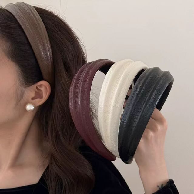 Kiren-Textured Faux Leather Headband