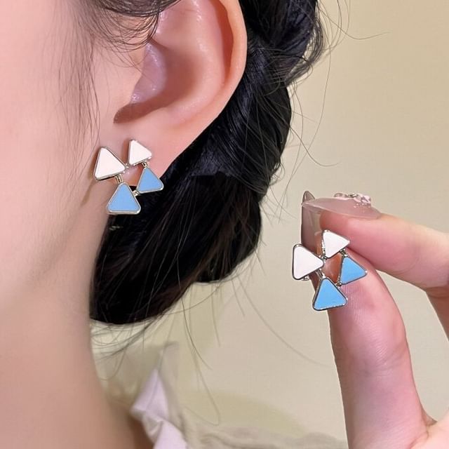 Kiren-Triangle Ear Stud