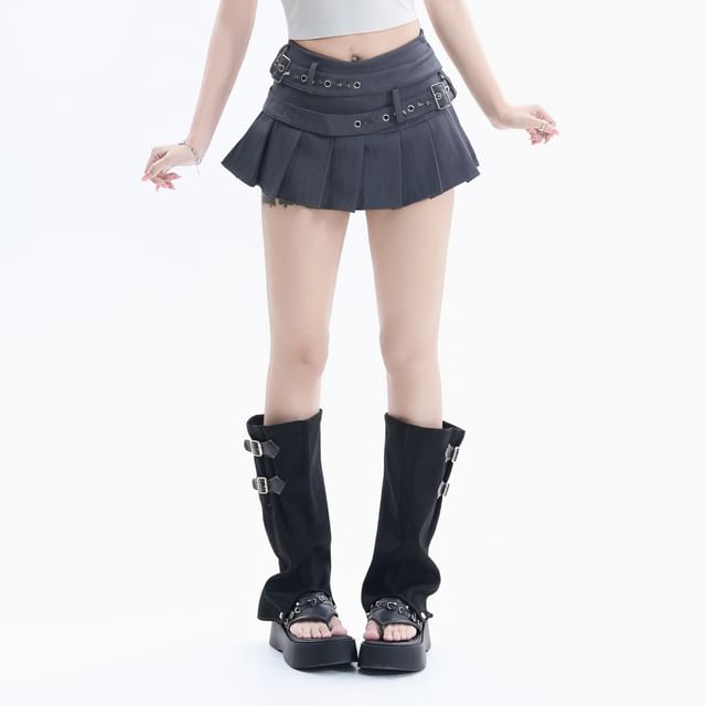 Kizmi-Mid Rise Belted Mini Pleated Skirt