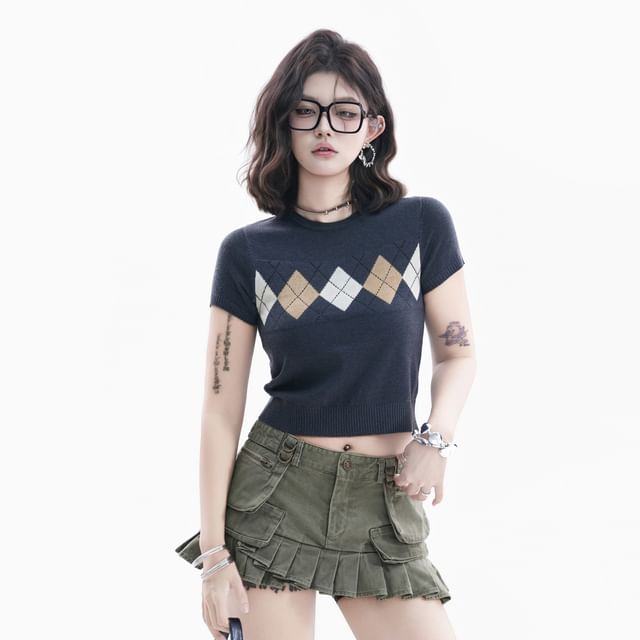 Kizmi-Short-Sleeve Round Neck Argyle Knit Top