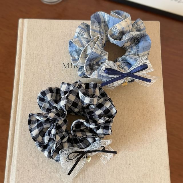 Koi Kawaii-Gingham Plaid Scrunchie