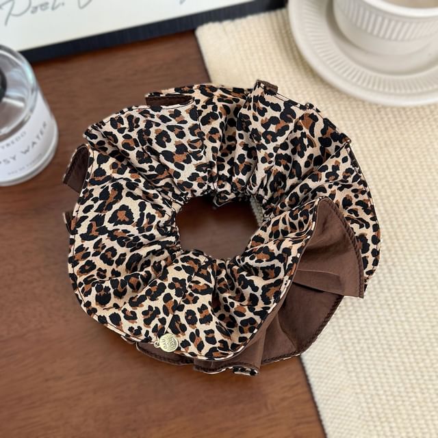 Koi Kawaii-Leopard Print Scrunchie