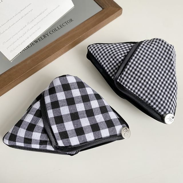 Koi Kawaii-Plaid Hair Claw