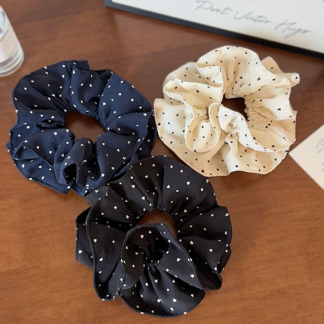 Koi Kawaii-Polka Dot Scrunchie