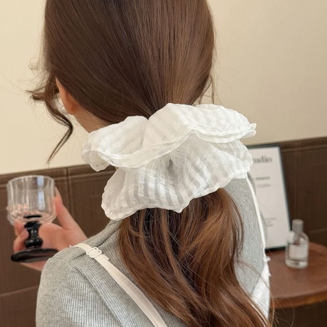 Koi Kawaii-Ruffle Mesh Scrunchie
