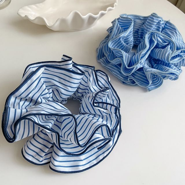 Koi Kawaii-Striped Scrunchie