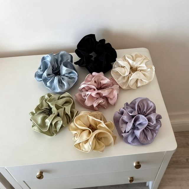 Koi Kawaii-Textile Plain Scrunchie