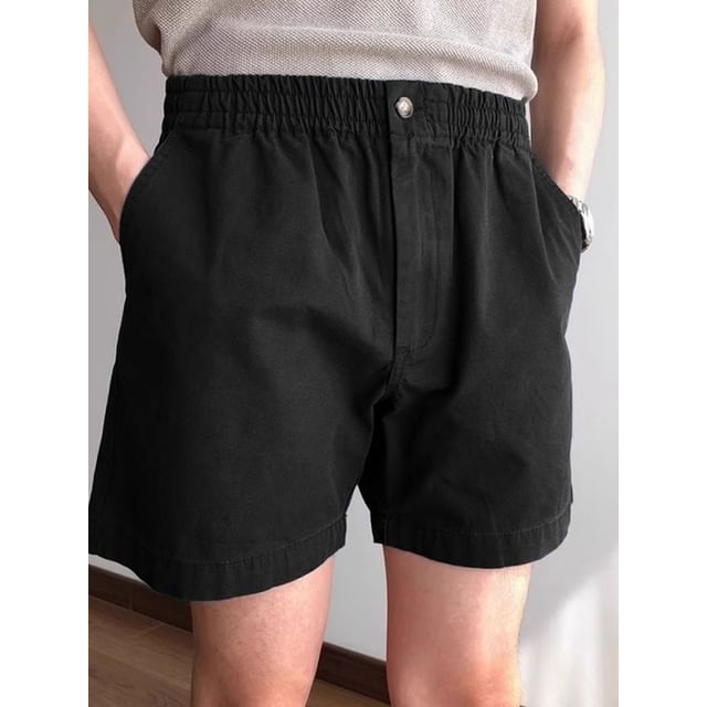 Kong Lane-Mid Rise Plain Shorts