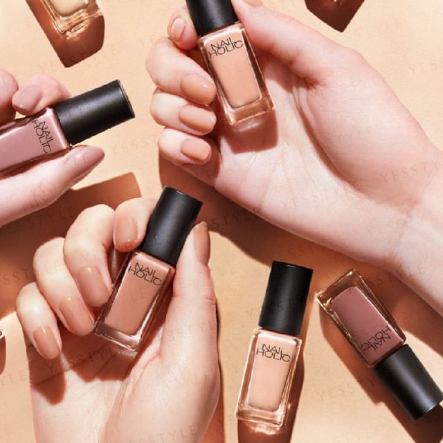 Kose-Nail Holic Nail Foundation