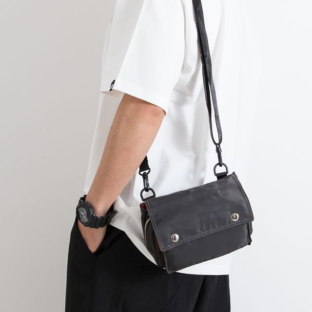 krokki-Snap Buttoned Flap Crossbody Bag