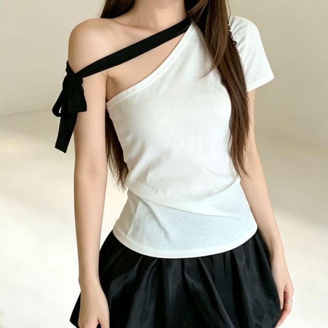 KUMI-Asymmetrical One-Shoulder Tie-Side Top