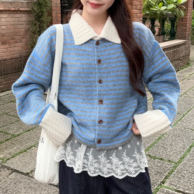 KUMI-Collar Contrast Trim Cardigan
