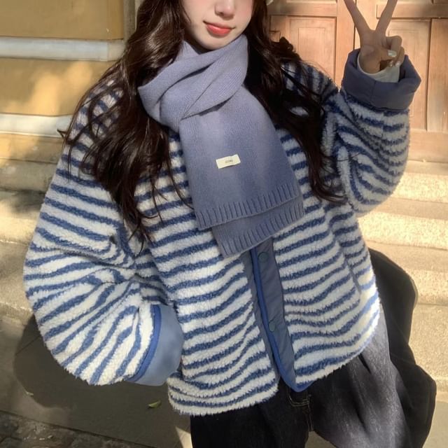 KUMI-Crew Neck Striped Button-Up Fleece Jacket Plain Scarf