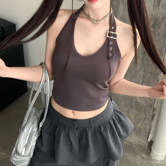 KUMI-Halter Plain Buckled Crop Top