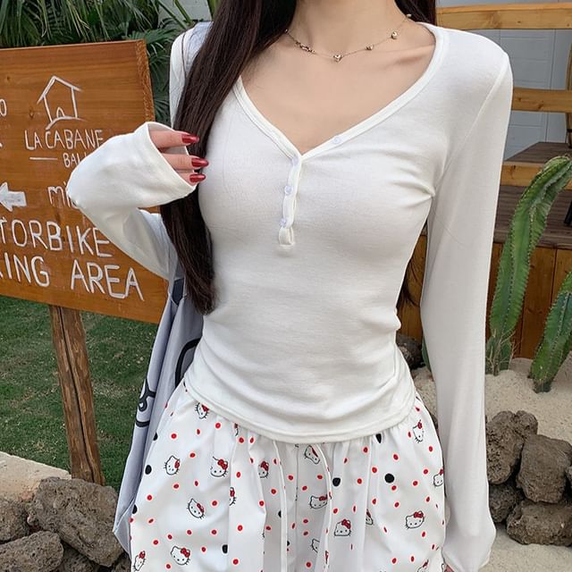 KUMI-Long-Sleeve V-Neck Half Buttoned Top