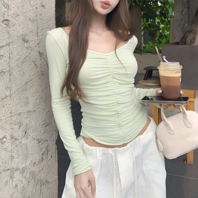 KUMI-Long Sleeve V-Neck Plain Ruched Top