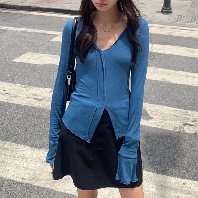 KUMI-Long-Sleeve V-Neck Plain Slit Knit Top