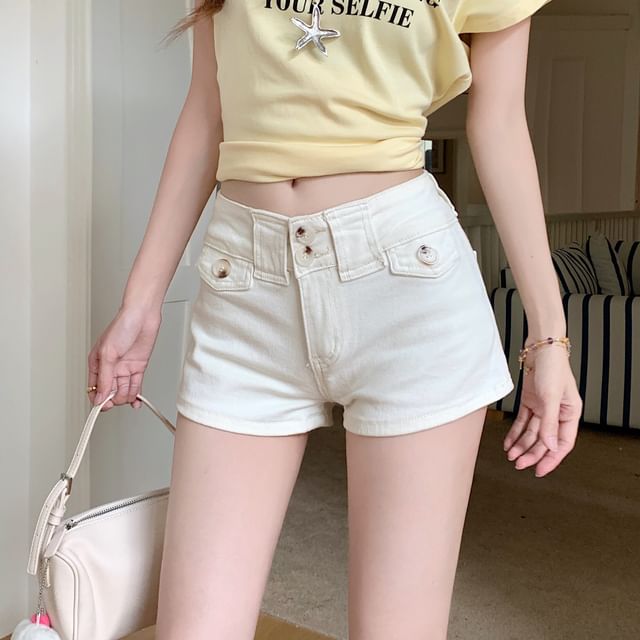 KUMI-Mid Rise Plain Shorts