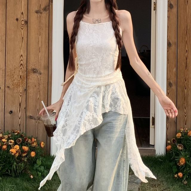 KUMI-Plain Asymmetrical Lace Camisole Top