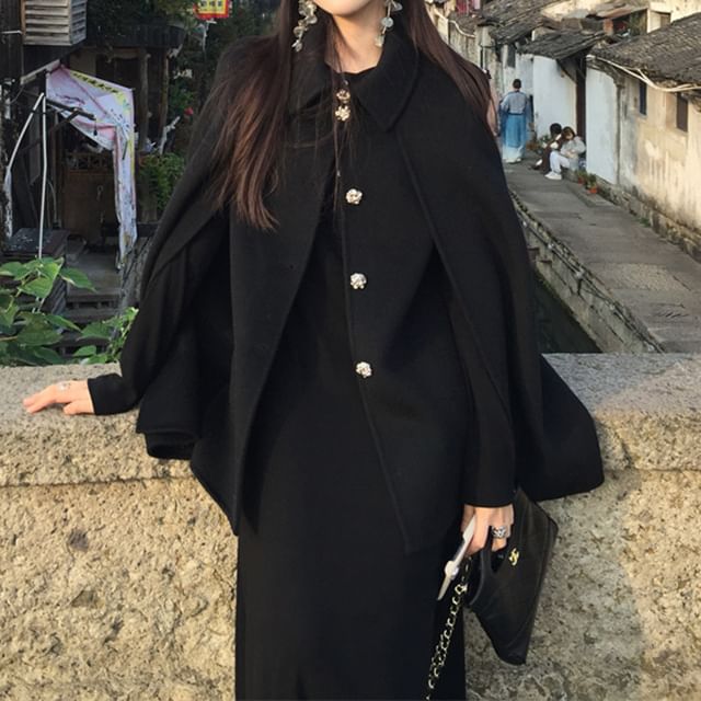 KUMI-Plain Single-Breasted Capelet Coat