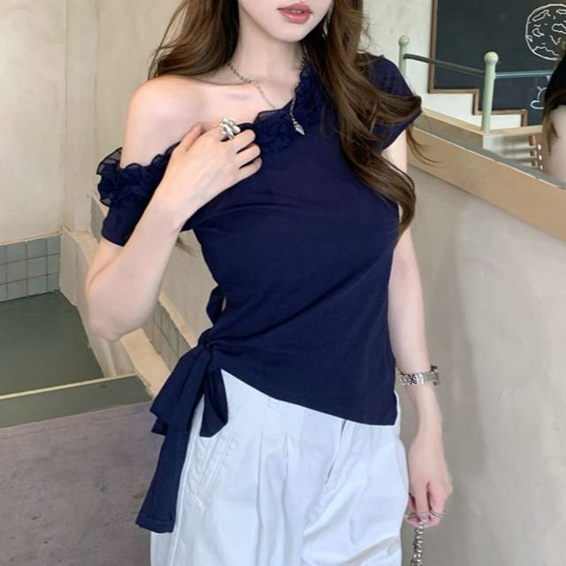 KUMI-Short-Sleeve Off Shoulder Asymmetrical Plain Top