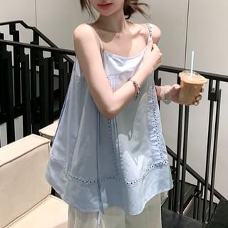 KUMI-Sleeveless Scoop Neck Plain Top