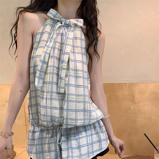 KUMI-Sleeveless Tie Neck Plaid Top