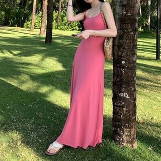 KUMI-Spaghetti Strap Scoop Neck Plain Maxi A-Line Dress