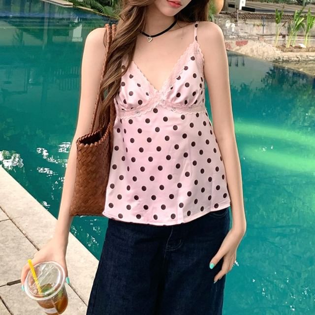 KUMI-Spaghetti Strap V-Neck Dotted Camisole Top