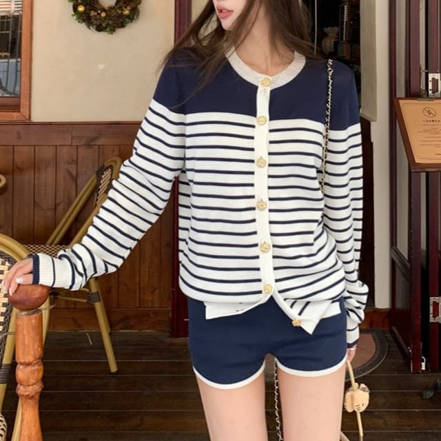 KUMI-Striped Cardigan Two Tone Shorts