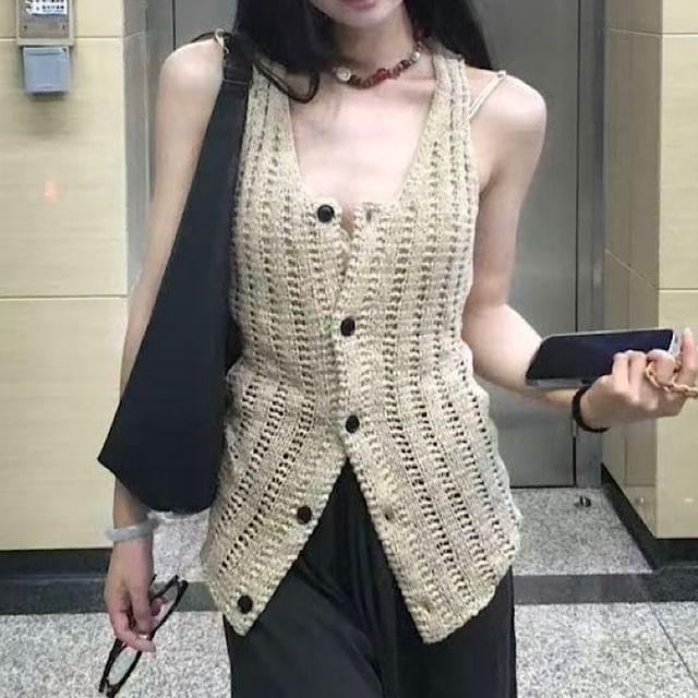 KUMI-V-Neck Plain Pointelle Button-Up Knit Sweater Vest