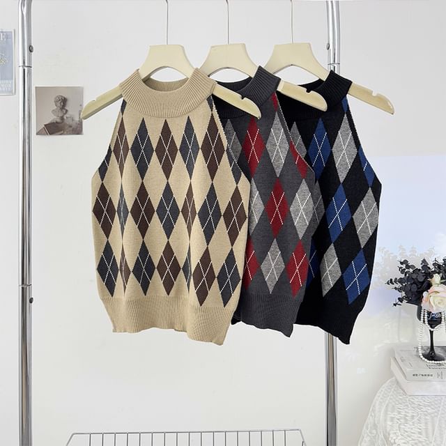 Lemongrass-Halter Neck Argyle Print Knitted Tank Top