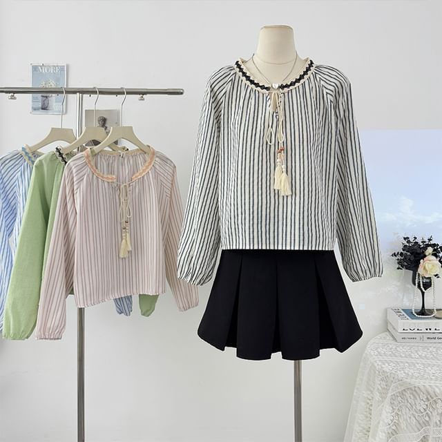Lemongrass-Long-Sleeve Crewneck Striped Blouse