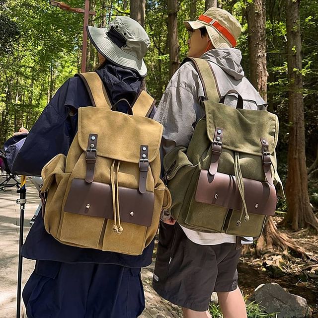 leopar-Canvas Flap Backpack