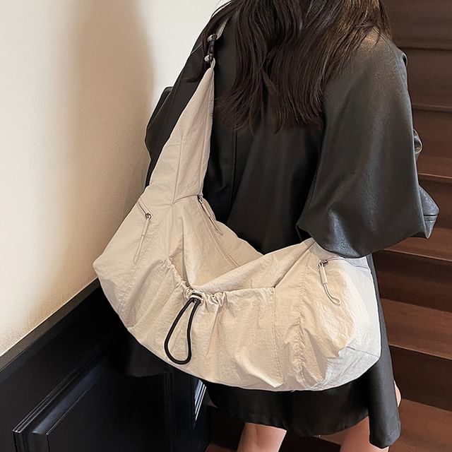 leopar-Plain Drawstring Zip Fabric Crossbody Bag