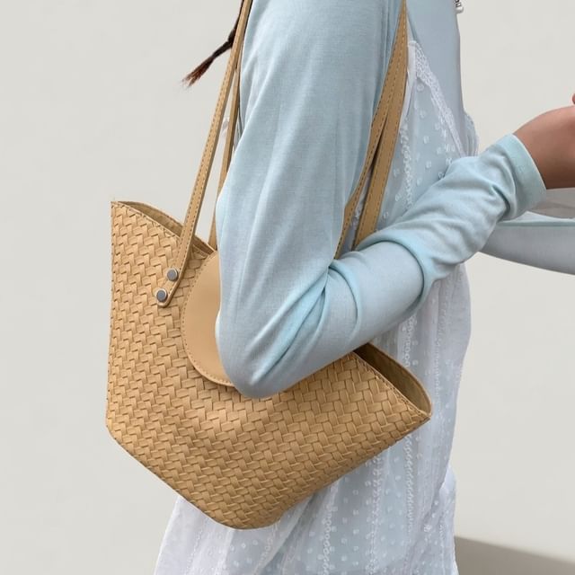 Letheroni-Leather Accent Woven Straw Tote Bag